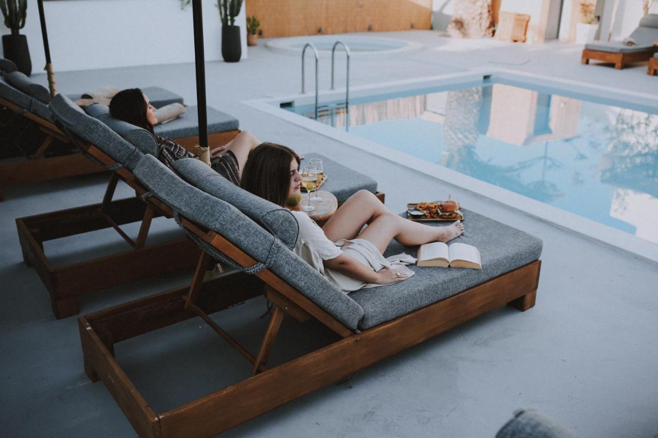 Margarita Hotel Фиростефани Екстериор снимка