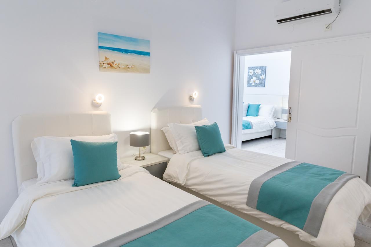 Margarita Hotel Фиростефани Екстериор снимка